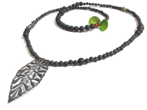 Melinda Young, Skeleton Neckpiece